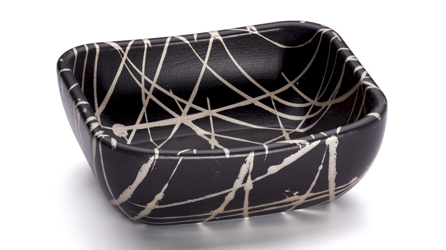 Box VIRGO BASIC 001 - PUNK, černá a champagne, lak polomatný